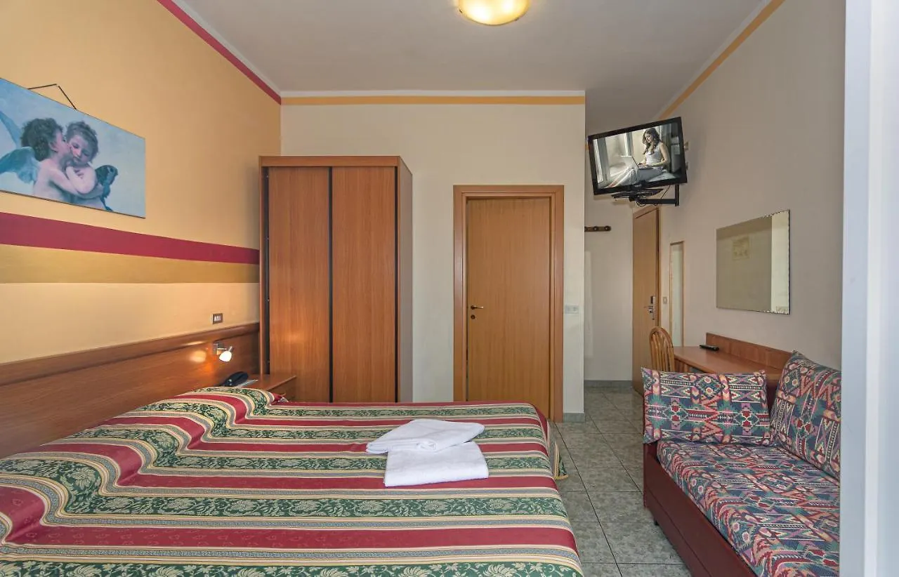 ***  Hotel Dolly Viareggio Italia