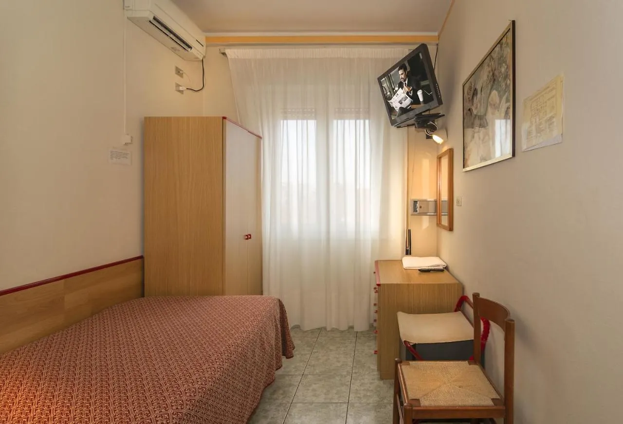 Hotel Dolly Viareggio