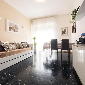 Appartamento Luminoso, Tranquillo Con Parcheggio E Bici